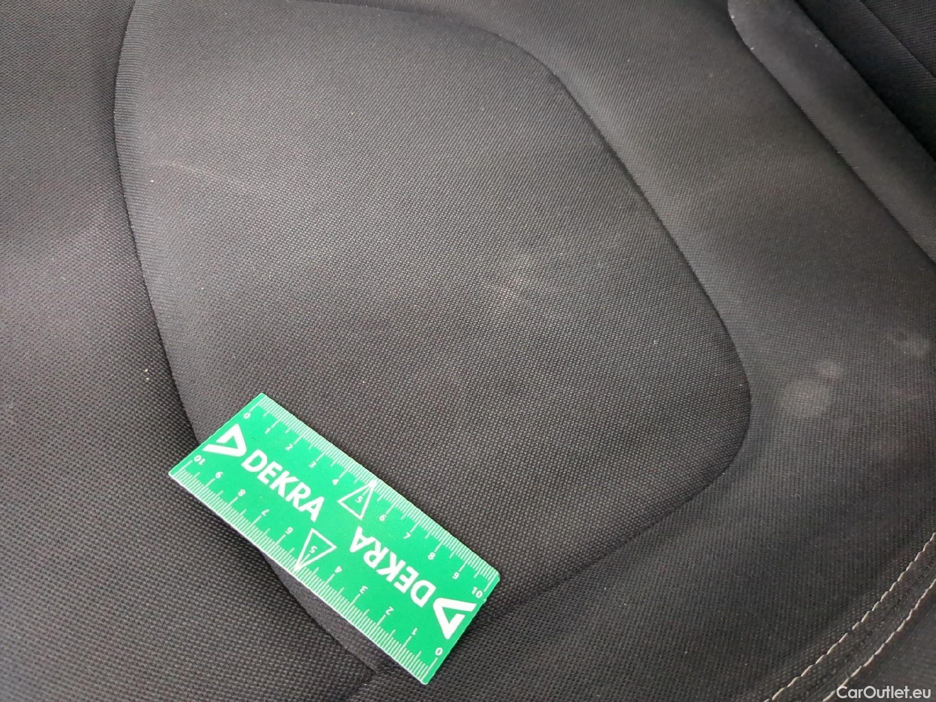  Renault  Captur RENAULT  5p Crossover Business dCi 90 - 18 #2