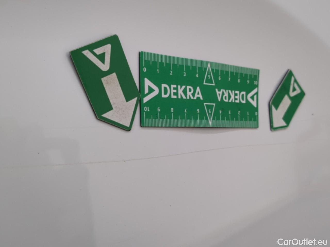  Peugeot  Expert  Fourgon Premium L1 1.5 HDi 120CV BVM6 E6d #31