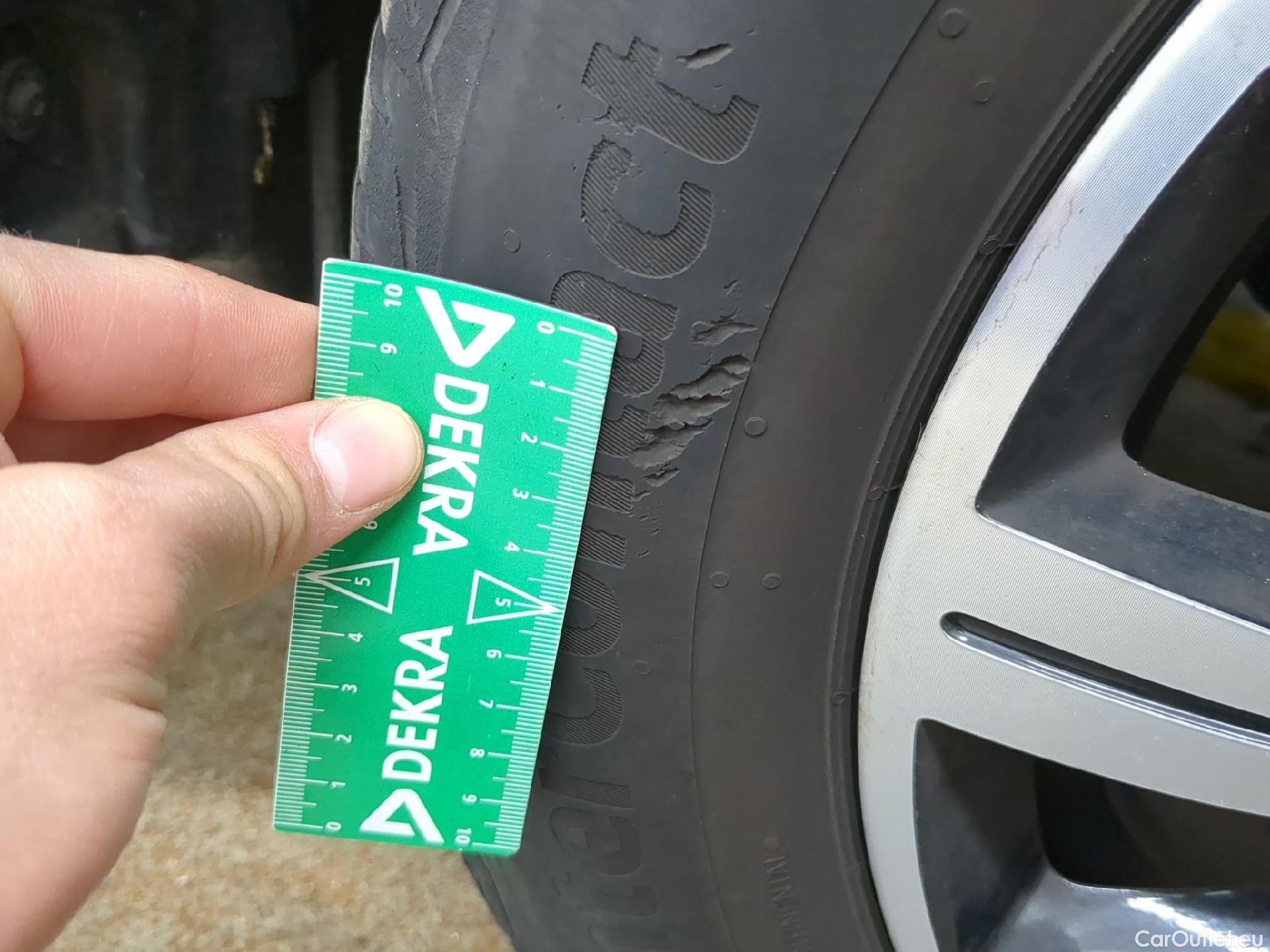  Renault  Captur RENAULT  5p Crossover Business dCi 90 - 18 #46