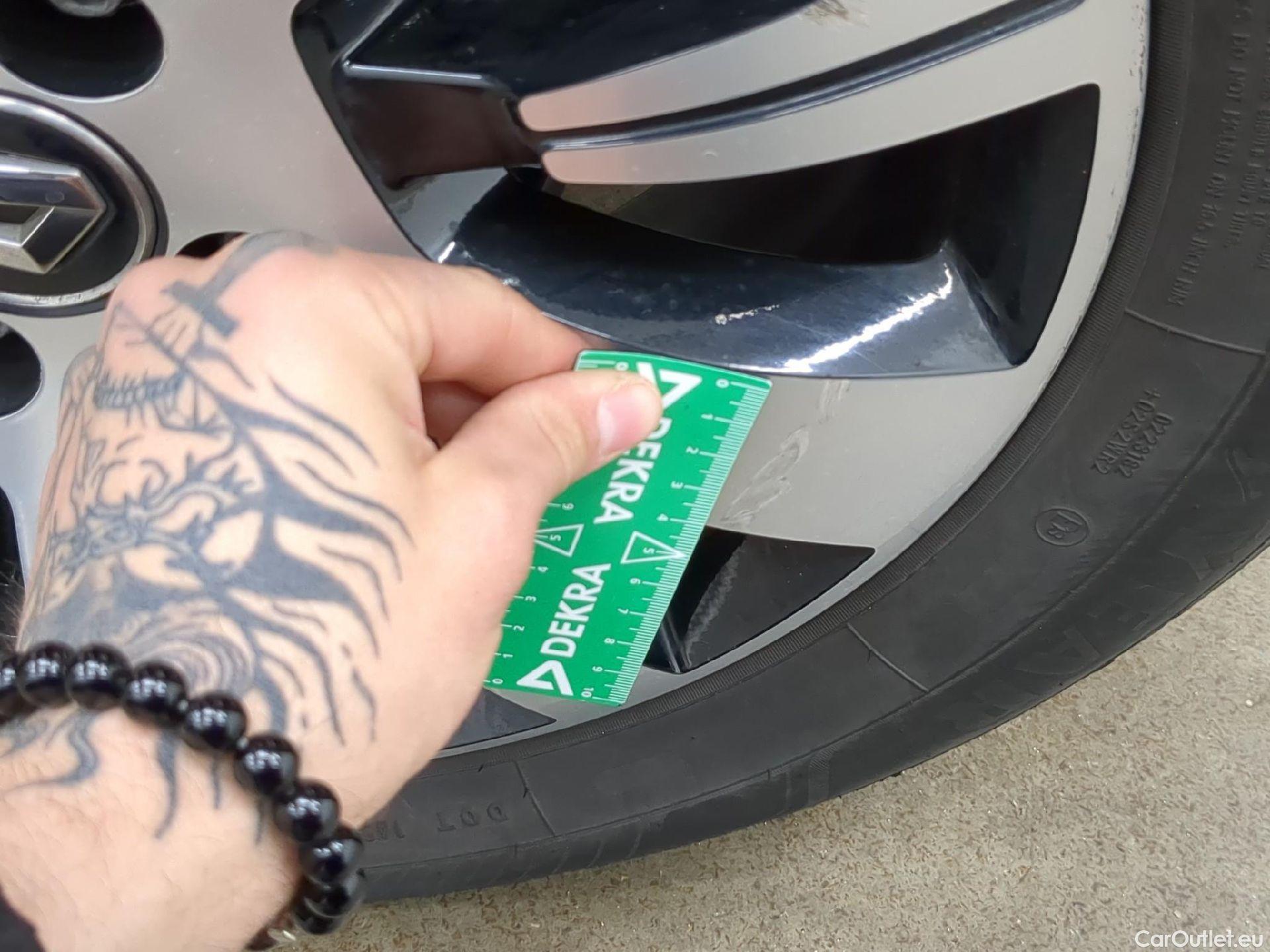  Renault  Captur RENAULT  5p Crossover Business dCi 90 - 18 #62