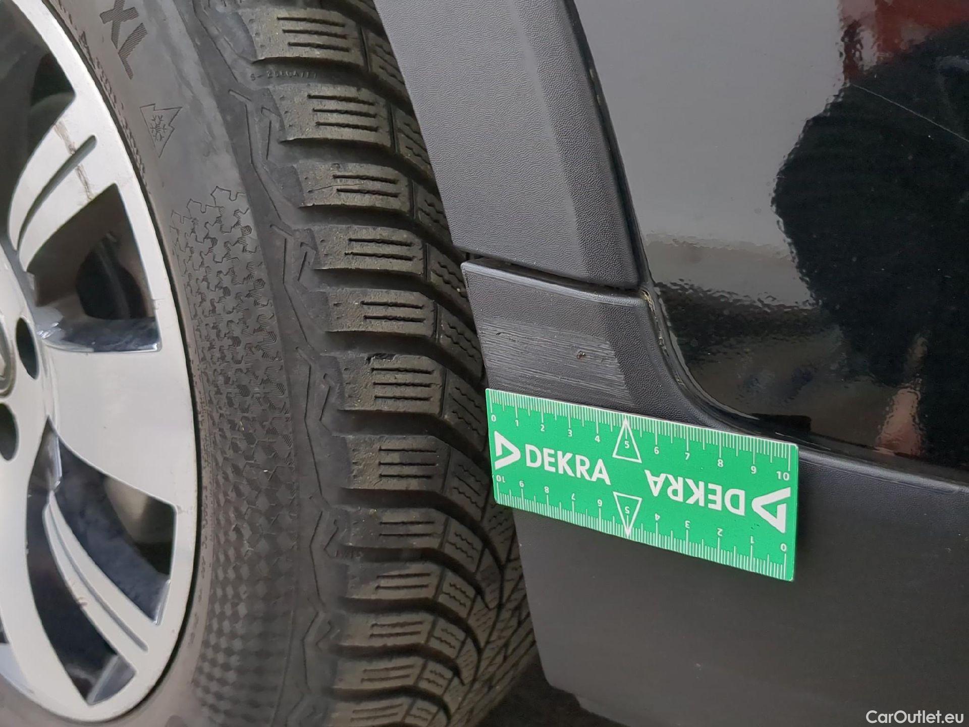  Renault  Captur RENAULT  5p Crossover Business dCi 90 - 18 #19