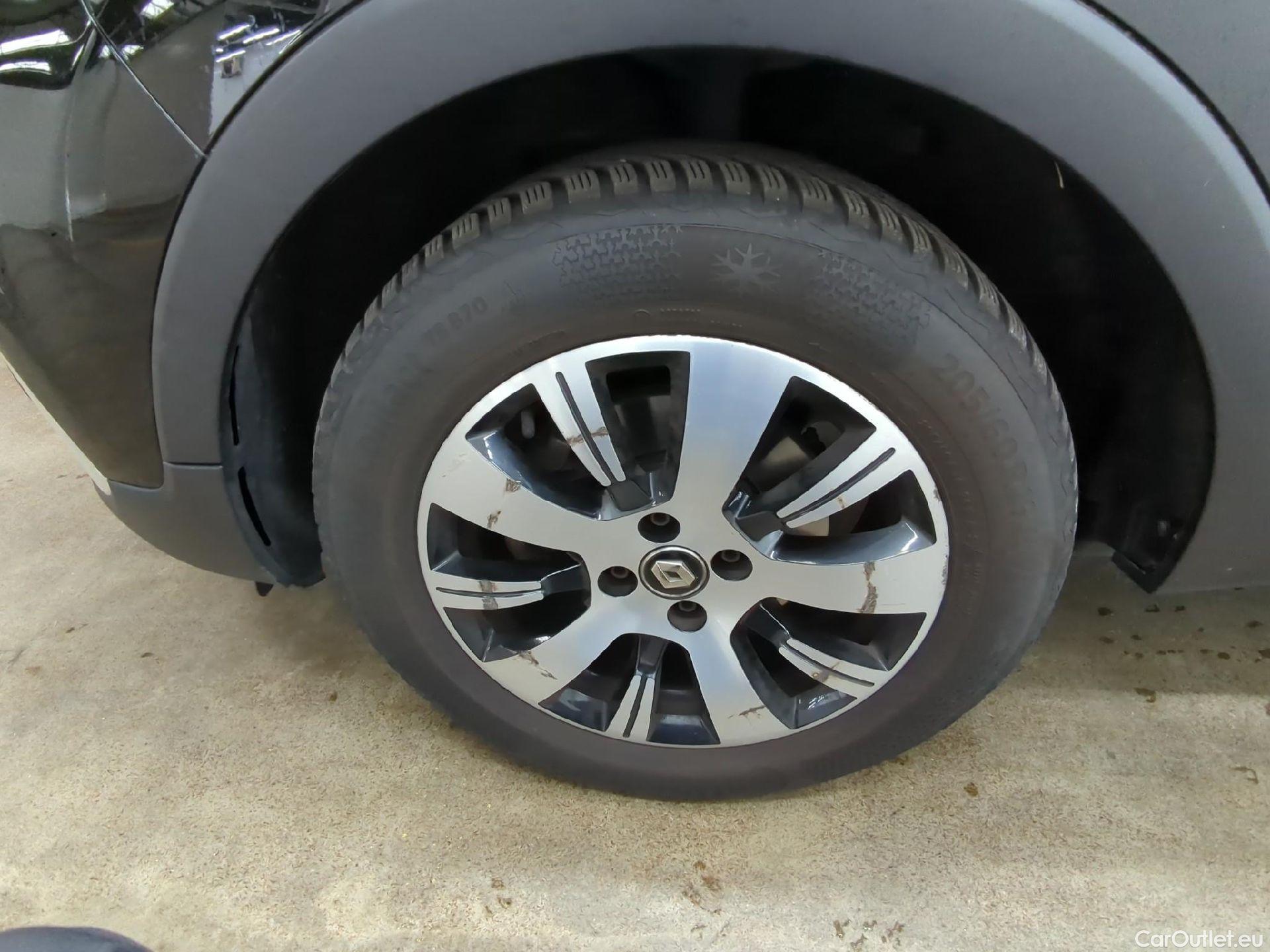  Renault  Captur RENAULT  5p Crossover Business dCi 90 - 18 #60