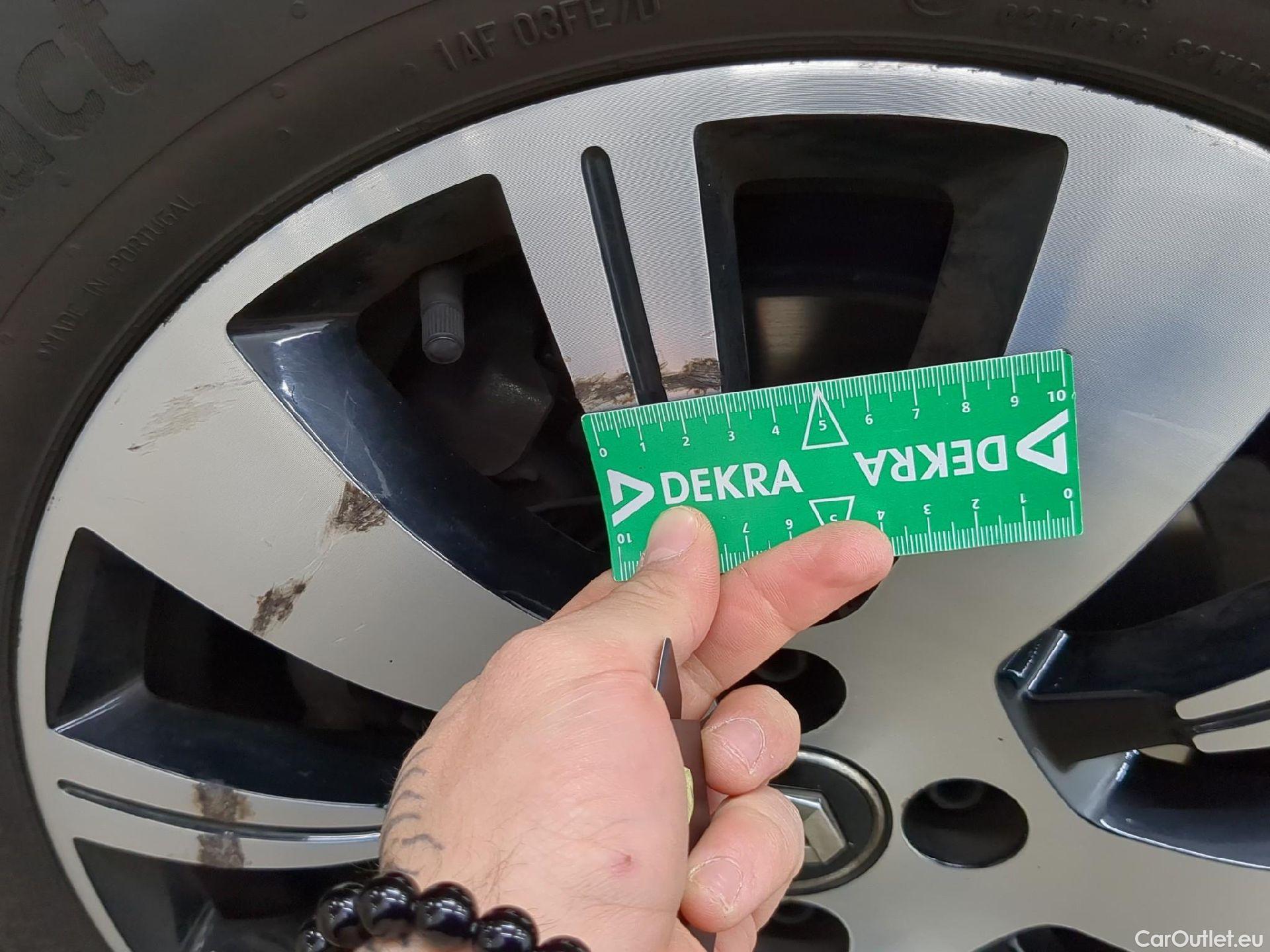  Renault  Captur RENAULT  5p Crossover Business dCi 90 - 18 #54