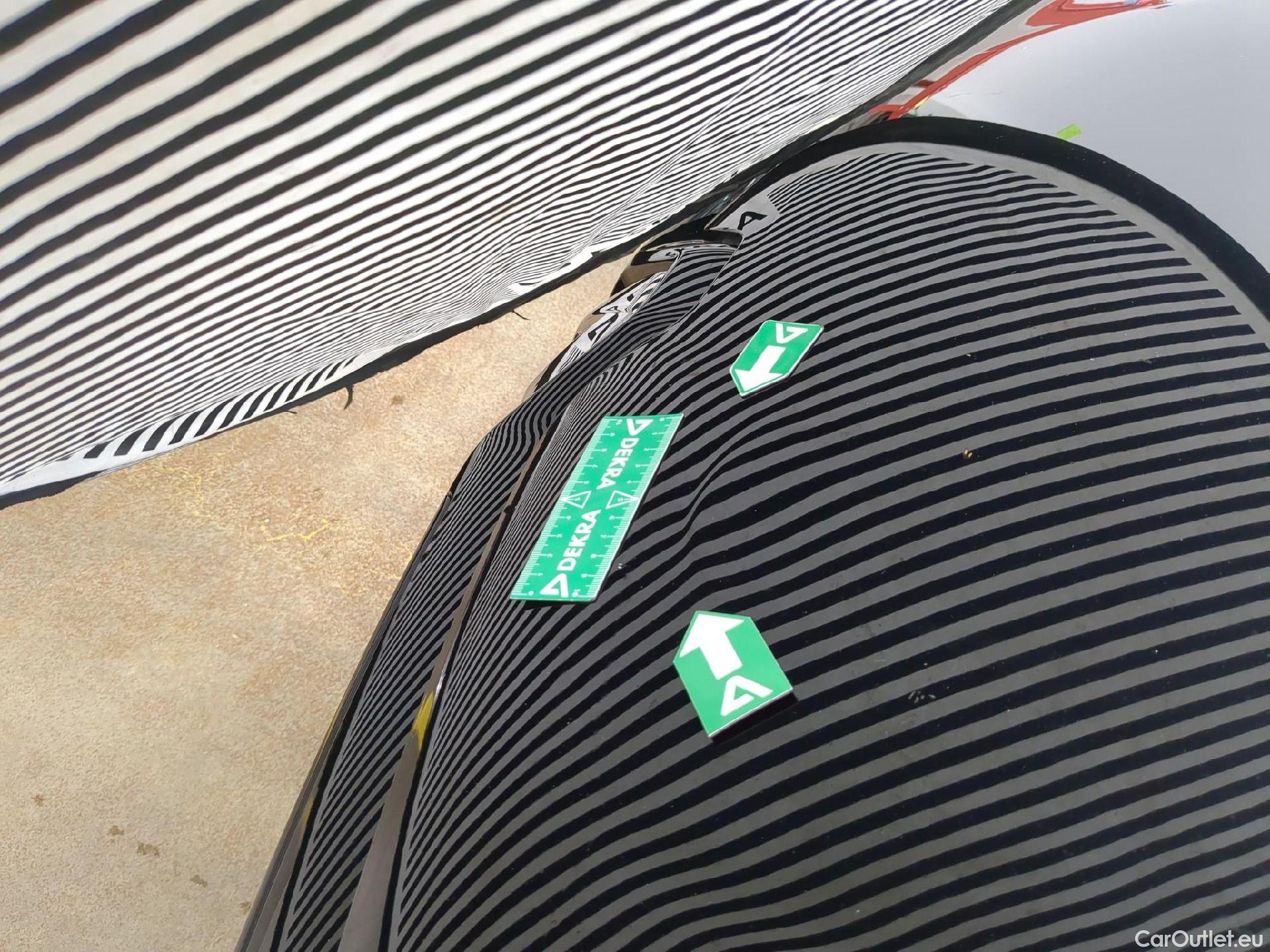  Renault  Captur RENAULT  5p Crossover Business dCi 90 - 18 #23