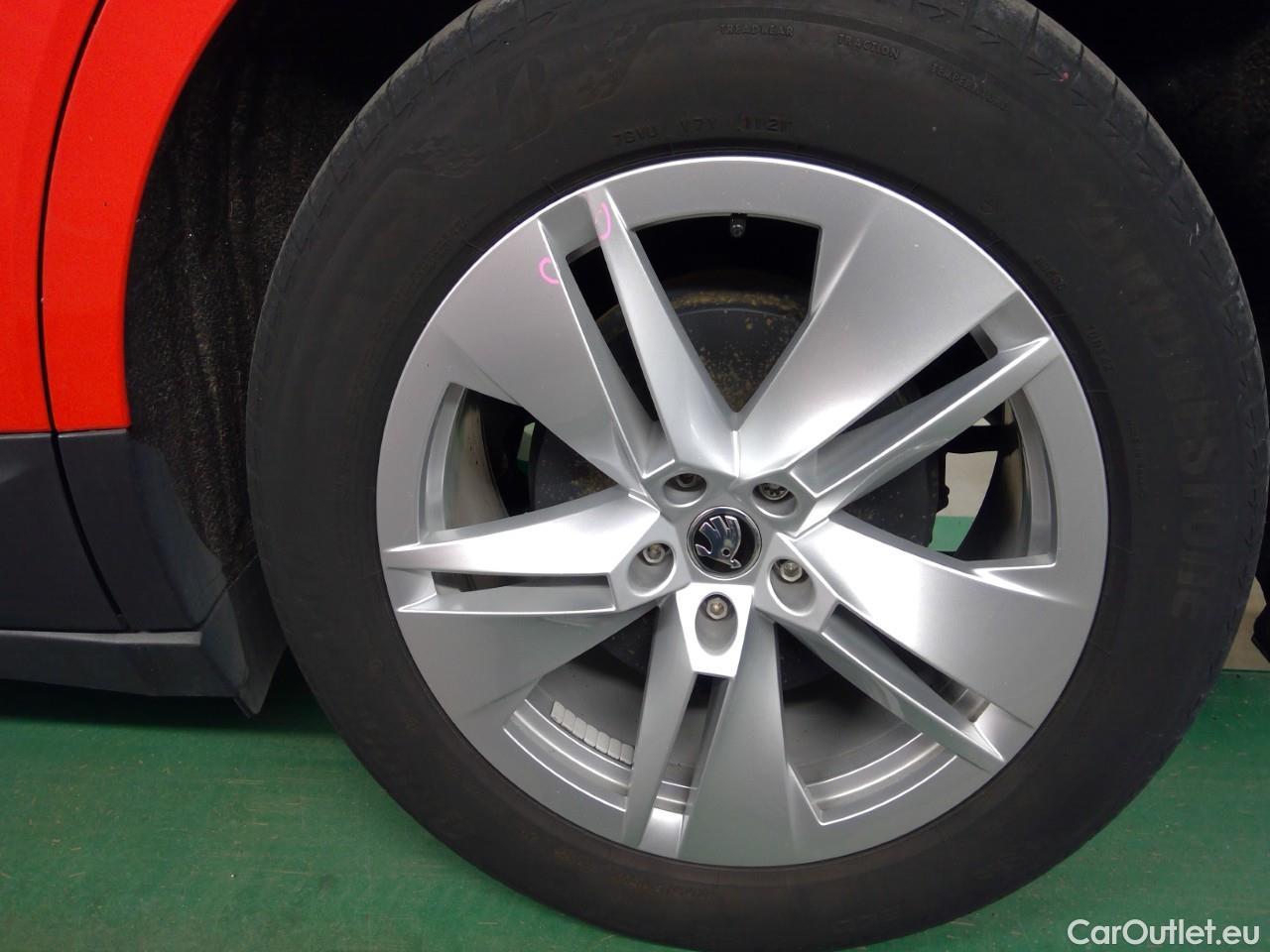  Skoda  ENYAQ  iV80 5d #13