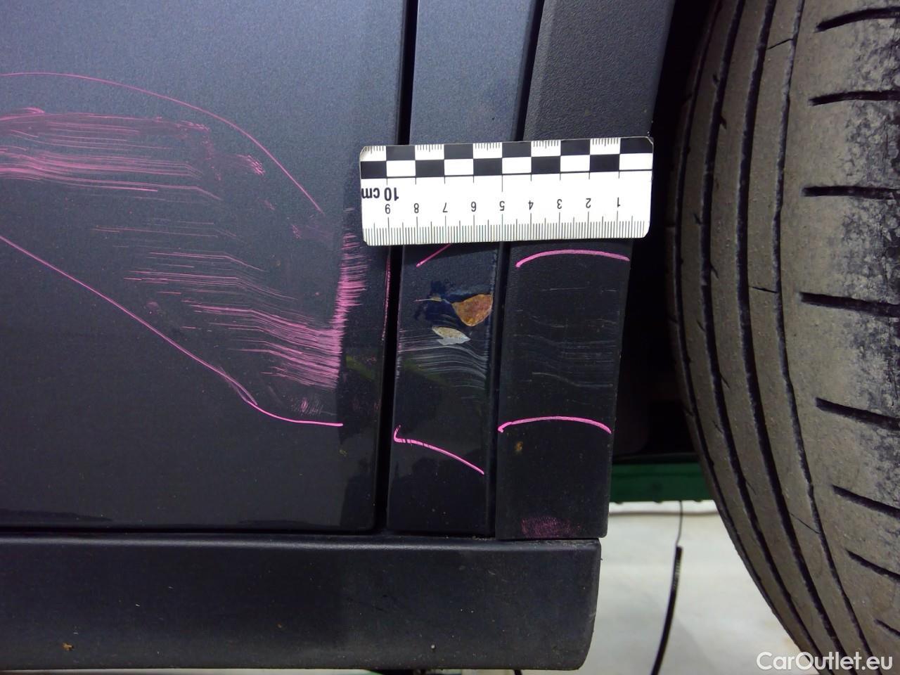  Tesla  Model Y  75kWh Long-Range AWD #12