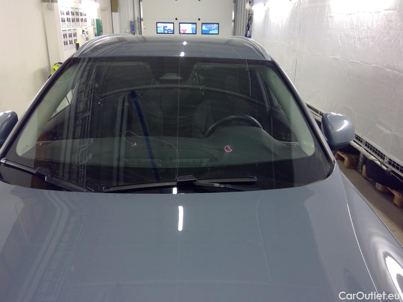  Volvo  V60  T6 350 Cor.Ed.Rec. AWD Aut #18