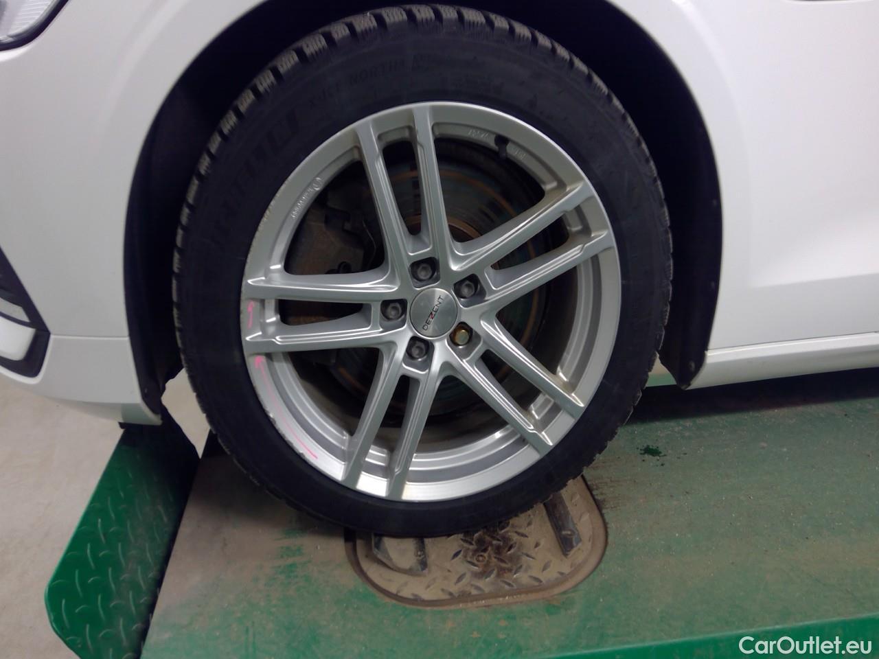  Volvo  V60  T6 AWD Inscript.Exp.Aut #4