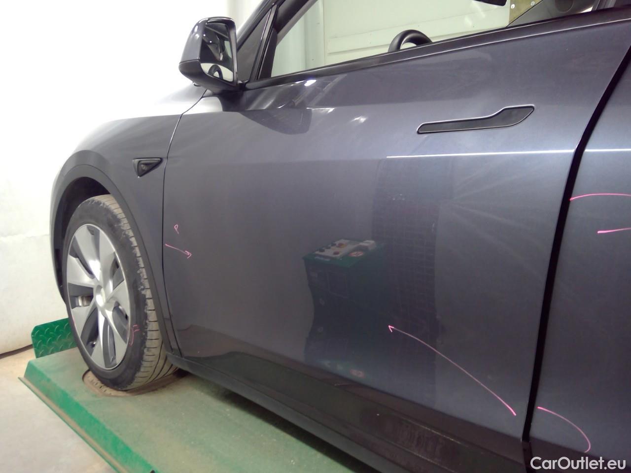  Tesla  Model Y  75kWh Long-Range AWD #21