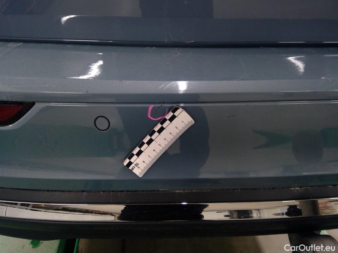  Volvo  V60  T6 350 Cor.Ed.Rec. AWD Aut #11