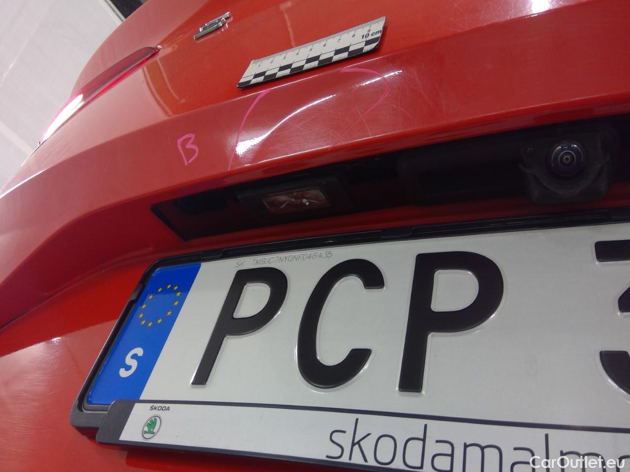  Skoda  ENYAQ  iV80 5d #17