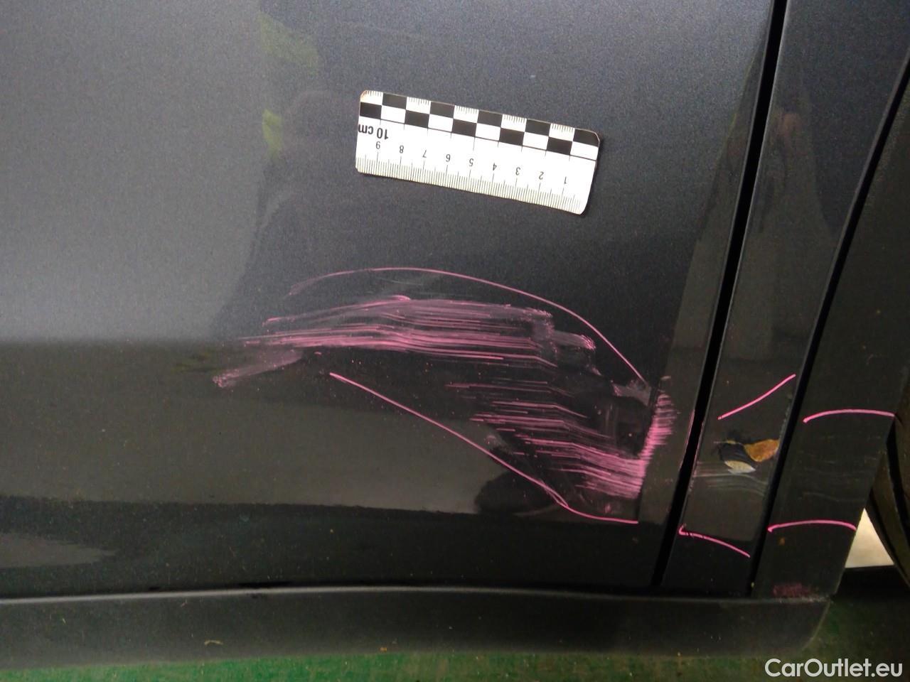  Tesla  Model Y  75kWh Long-Range AWD #15