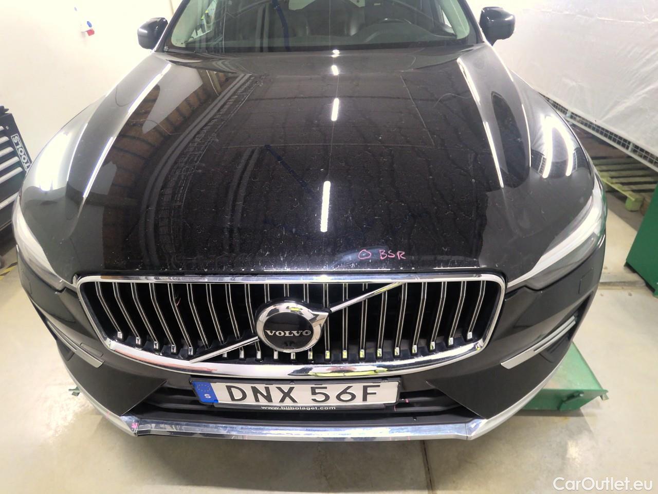  Volvo  XC60  T6 350 Ins.Rec. AWD Aut #25