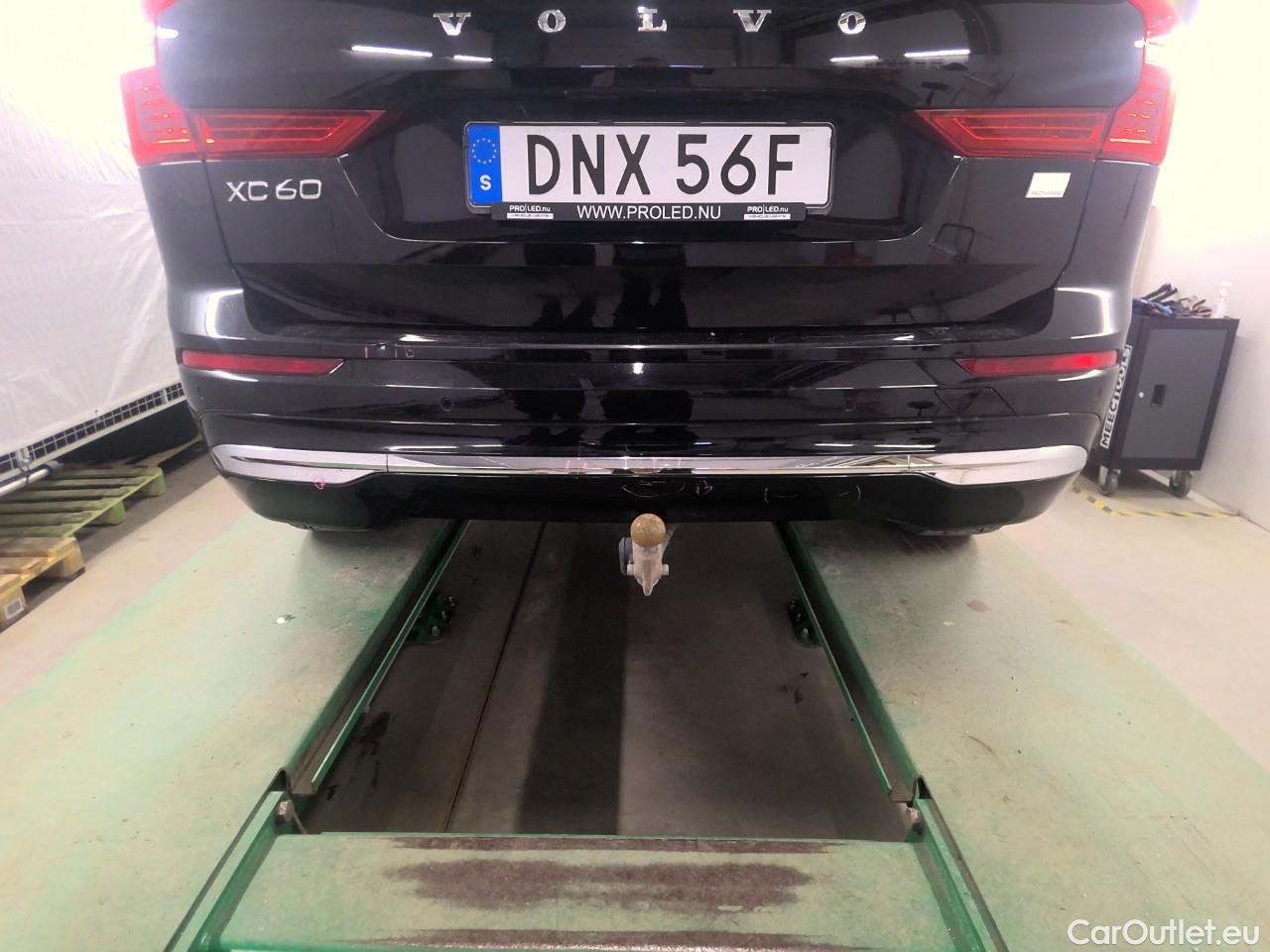  Volvo  XC60  T6 350 Ins.Rec. AWD Aut #16