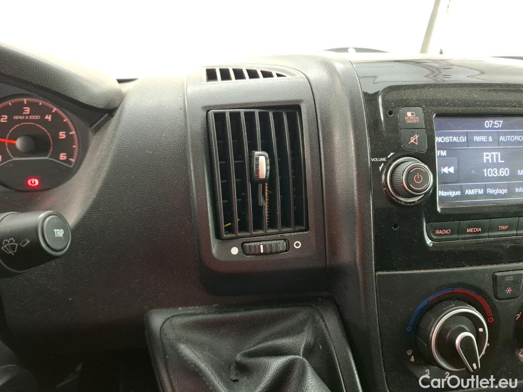  Citroen  Jumper CITROEN  / 2014 / 4P / Fourgon tôlé 33 L1H1 BlueHDi 120 S&S BVM6 Club #44