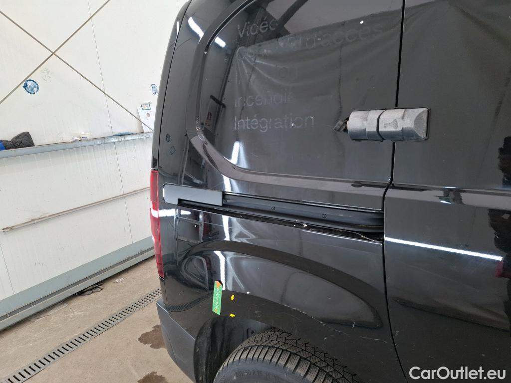  Citroen  Berlingo  Fourgon Club M 1000 1.5 BlueHDi 130CV BVA8 E6dT #24