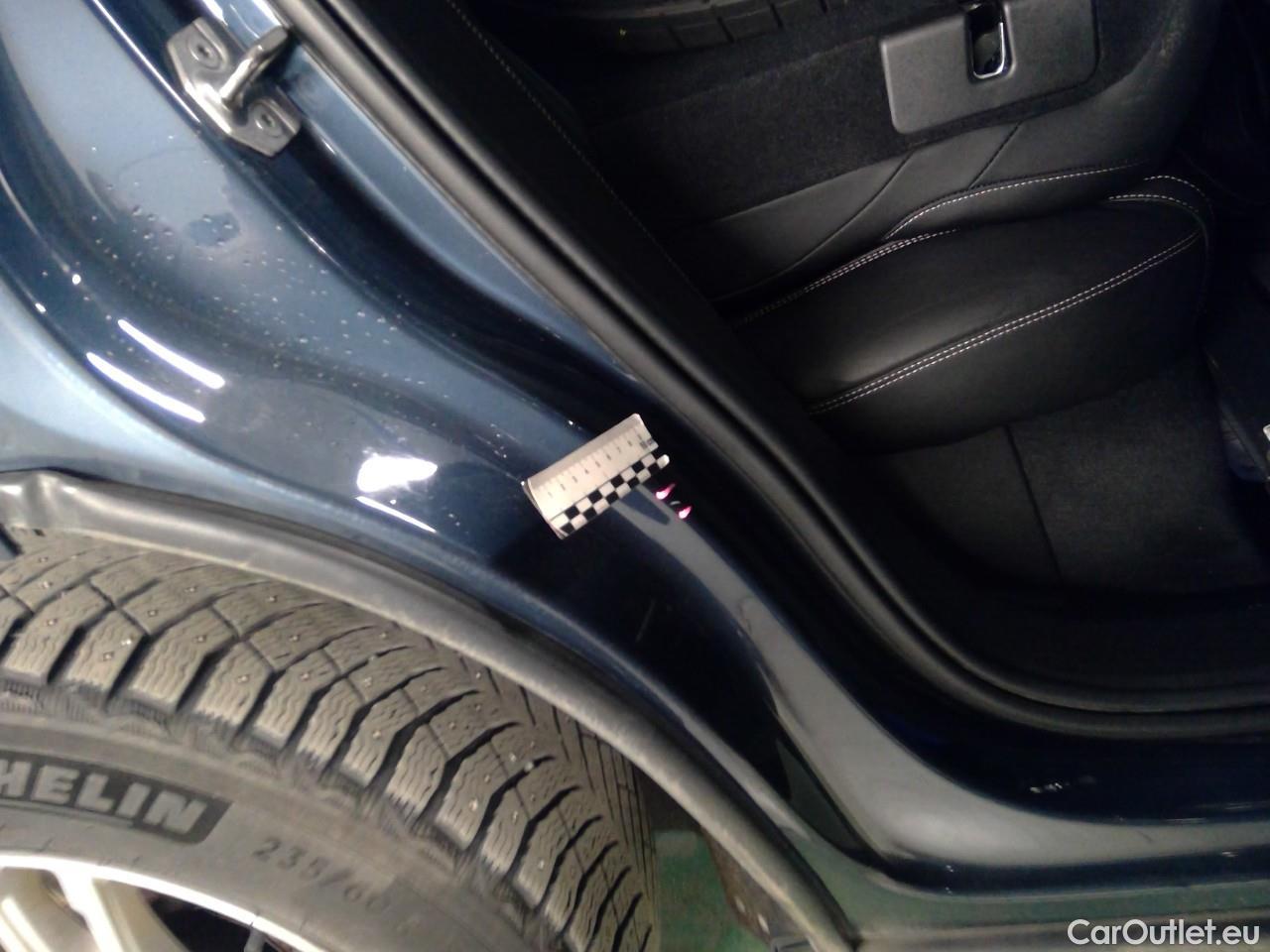  Volvo  XC60  T6 340 R-D. Rech. 4WD Aut #23