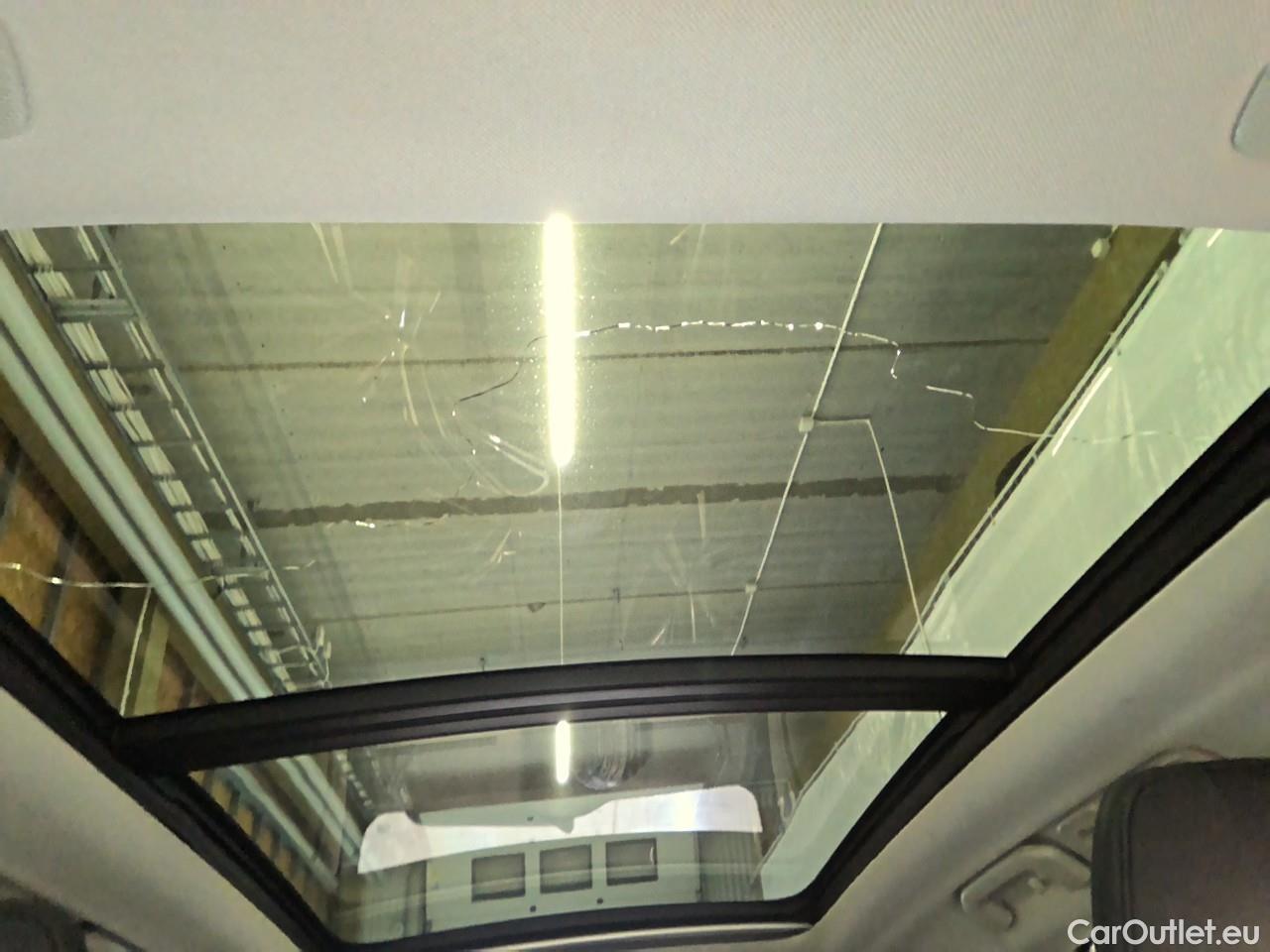  Volvo  XC60  T6 350 Ins.Rec. AWD Aut #29