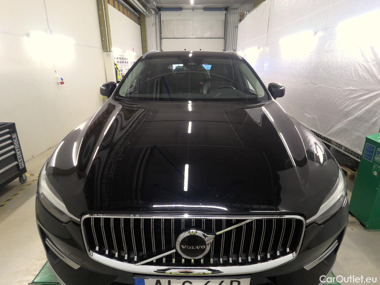  Volvo  XC60  T6 350 Co.Ed.Rec. AWD Aut #16