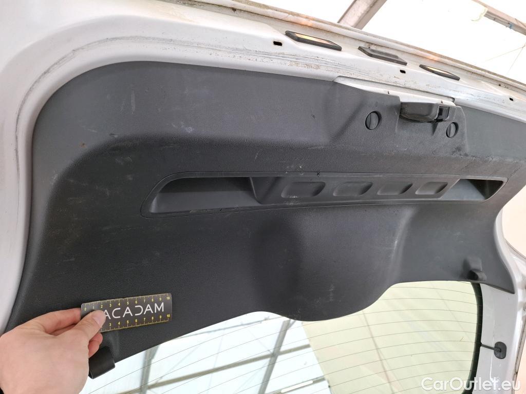  Citroen  C3  Société Feel 1.5 BlueHDI 100CV BVM6 E6dT #25