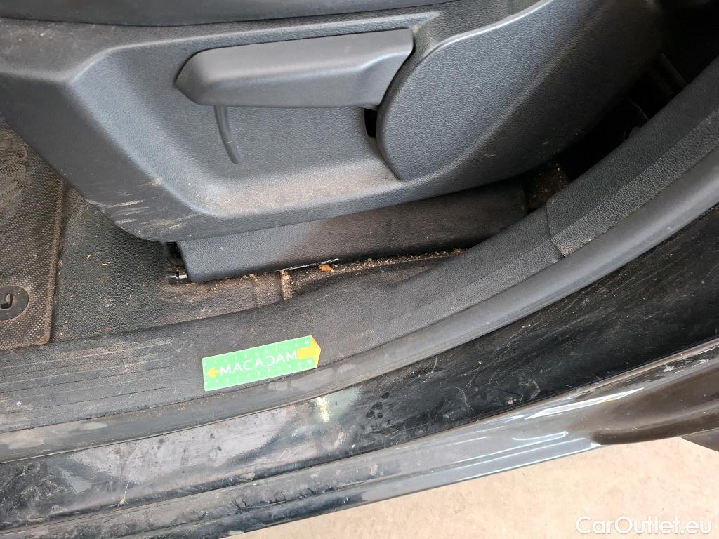  Citroen  Berlingo  Fourgon Club M 1000 1.5 BlueHDi 130CV BVA8 E6dT #53