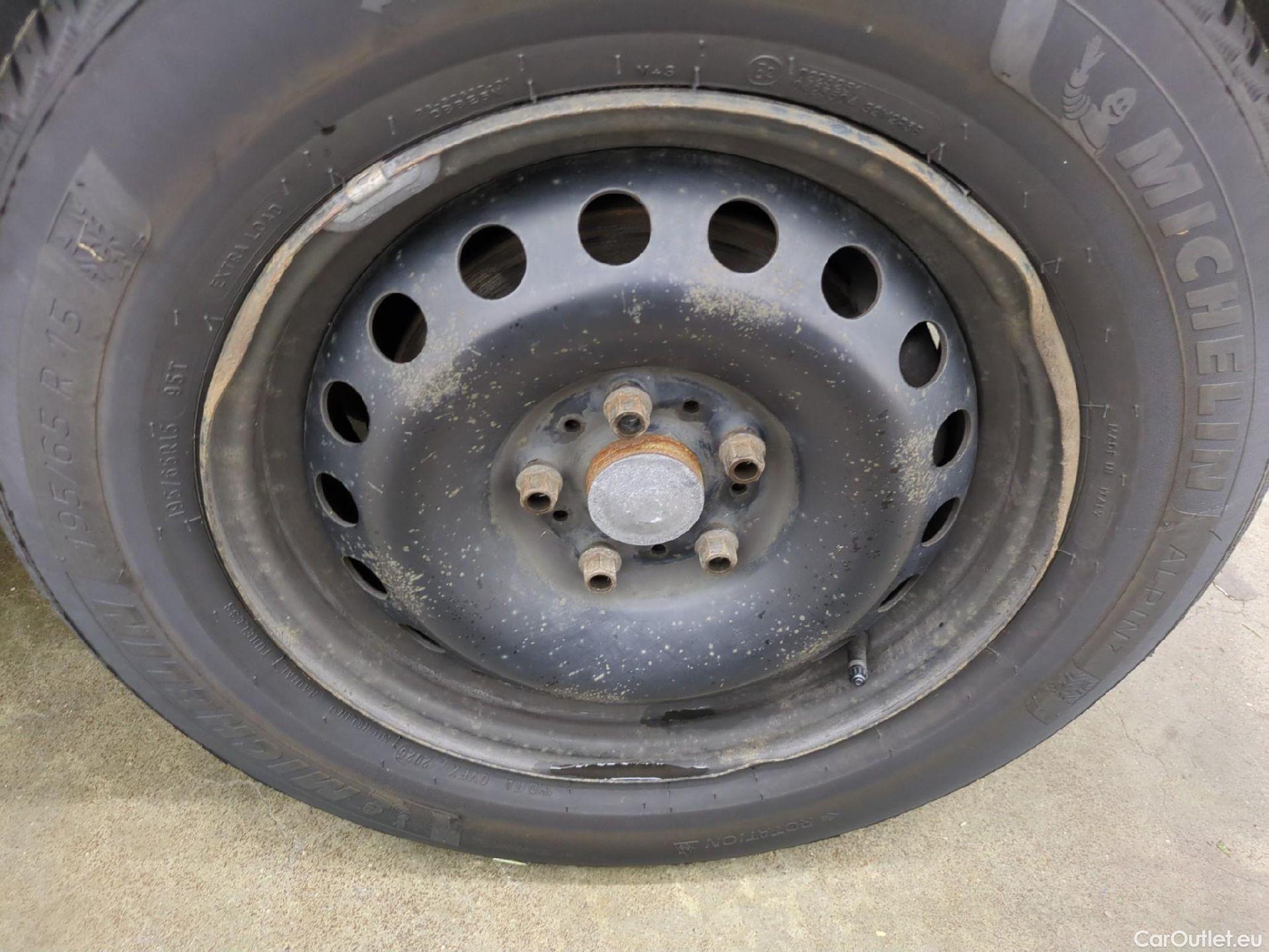  Renault  Kangoo RENAULT  Express / 2013 / 4P / Fourgonnette Gd Volume ExtraRLink - Blue dCi 95 #33