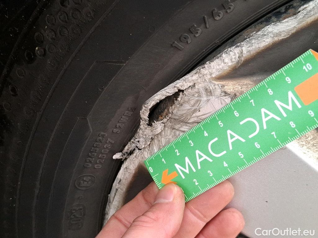  Renault  Kangoo  II Express Maxi Extra (Série Spéciale) 1.5 dCi 95CV BVM6 E6dT #72