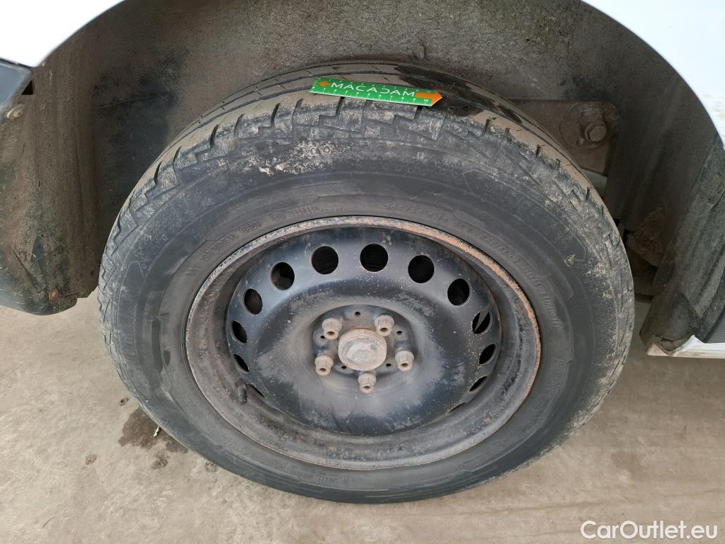  Renault  Kangoo  II Express Maxi Extra (Série Spéciale) 1.5 dCi 95CV BVM6 E6dT #40