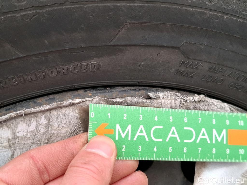  Renault  Kangoo  II Express Maxi Extra (Série Spéciale) 1.5 dCi 95CV BVM6 E6dT #71