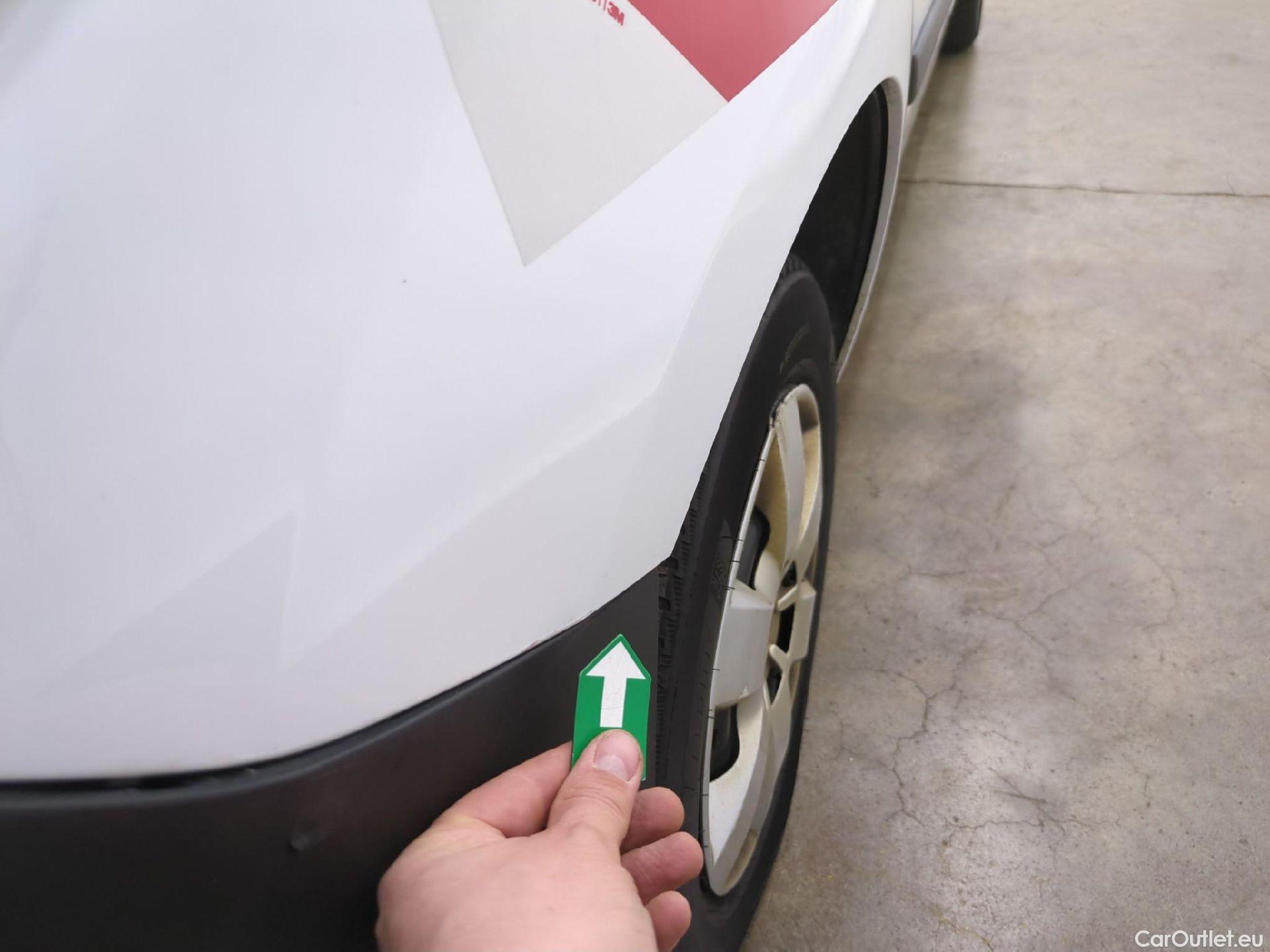  Renault  Kangoo RENAULT  Express / 2013 / 4P / Fourgonnette Gd Volume ExtraRLink - Blue dCi 95 #66