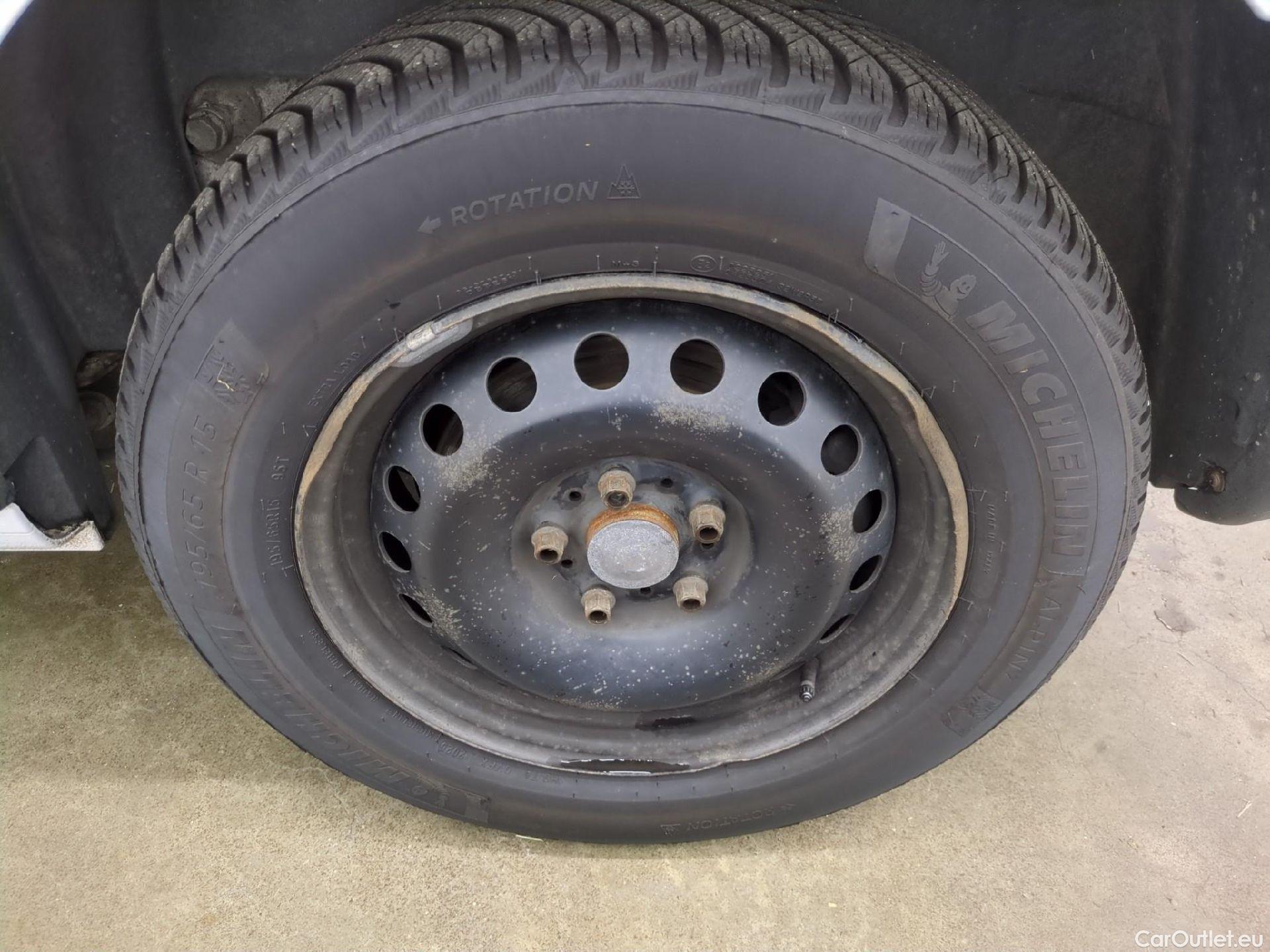  Renault  Kangoo RENAULT  Express / 2013 / 4P / Fourgonnette Gd Volume ExtraRLink - Blue dCi 95 #34