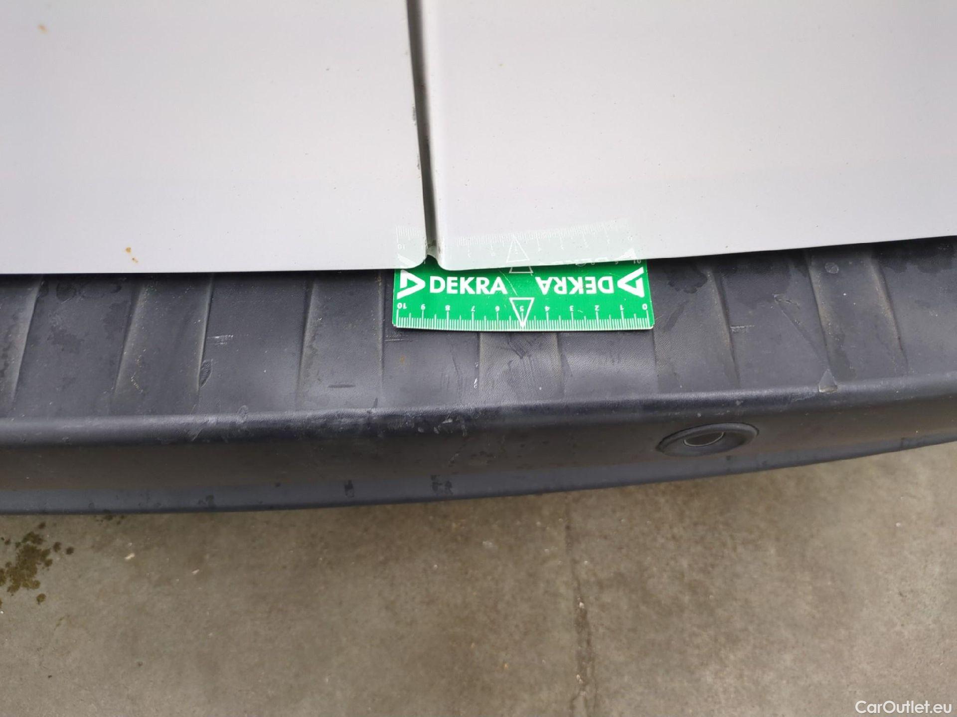  Renault  Kangoo RENAULT  Express / 2013 / 4P / Fourgonnette Gd Volume ExtraRLink - Blue dCi 95 #77