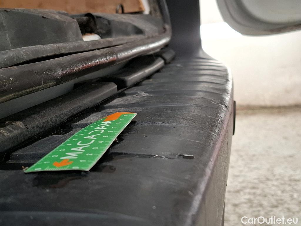  Renault  Kangoo  II Express Maxi Extra (Série Spéciale) 1.5 dCi 95CV BVM6 E6dT #9