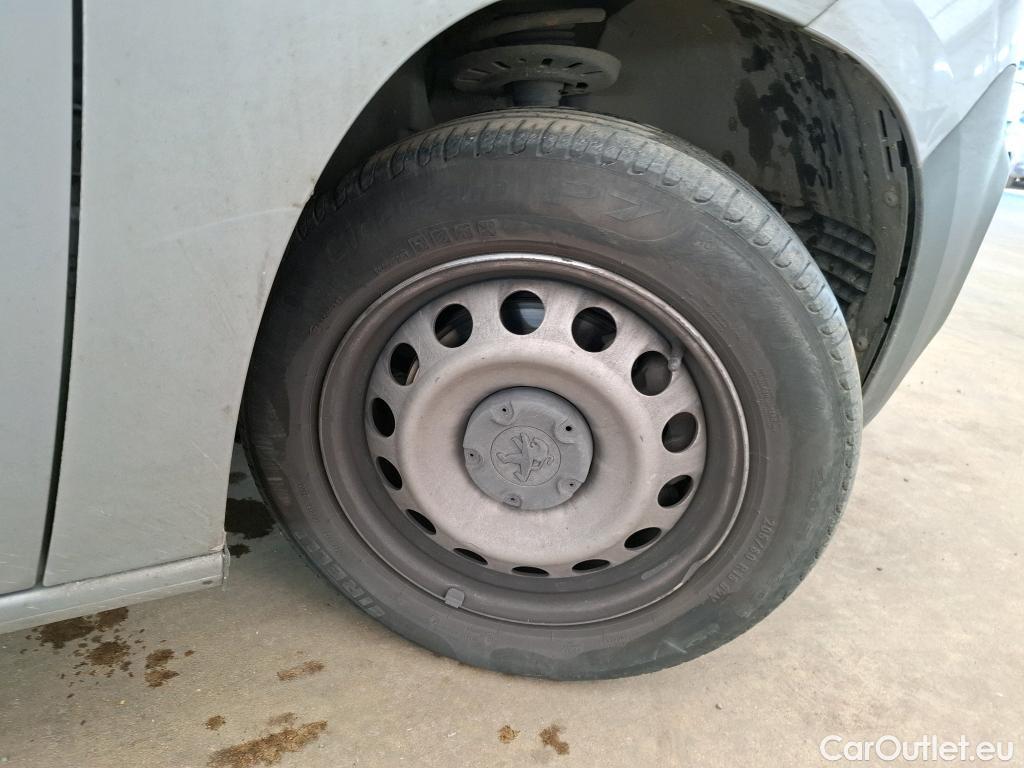  Peugeot  Partner  Premium L1 1.5 HDi 130CV BVA8 E6dT #20