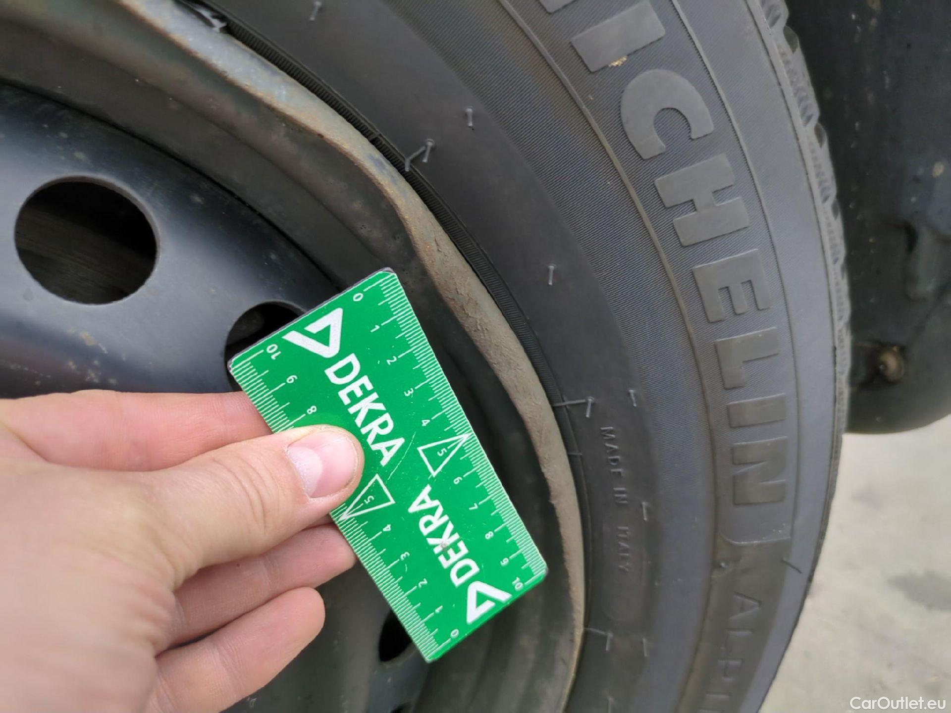  Renault  Kangoo RENAULT  Express / 2013 / 4P / Fourgonnette Gd Volume ExtraRLink - Blue dCi 95 #36