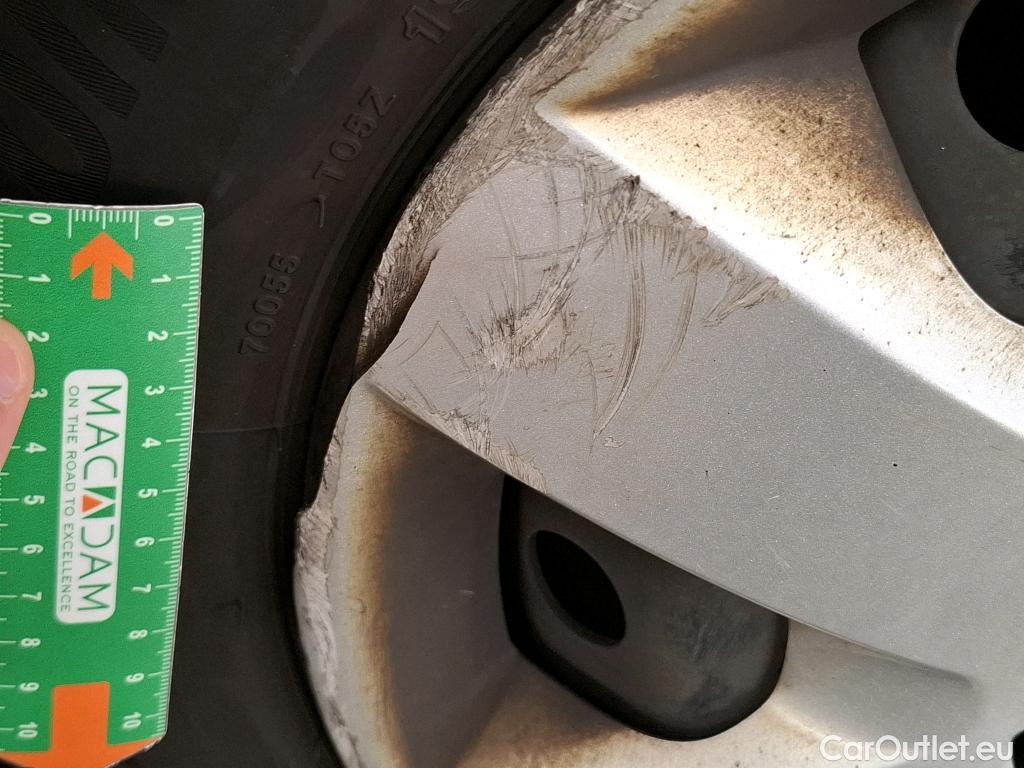  Renault  Kangoo  II Express Maxi Extra (Série Spéciale) 1.5 dCi 95CV BVM6 E6dT #60