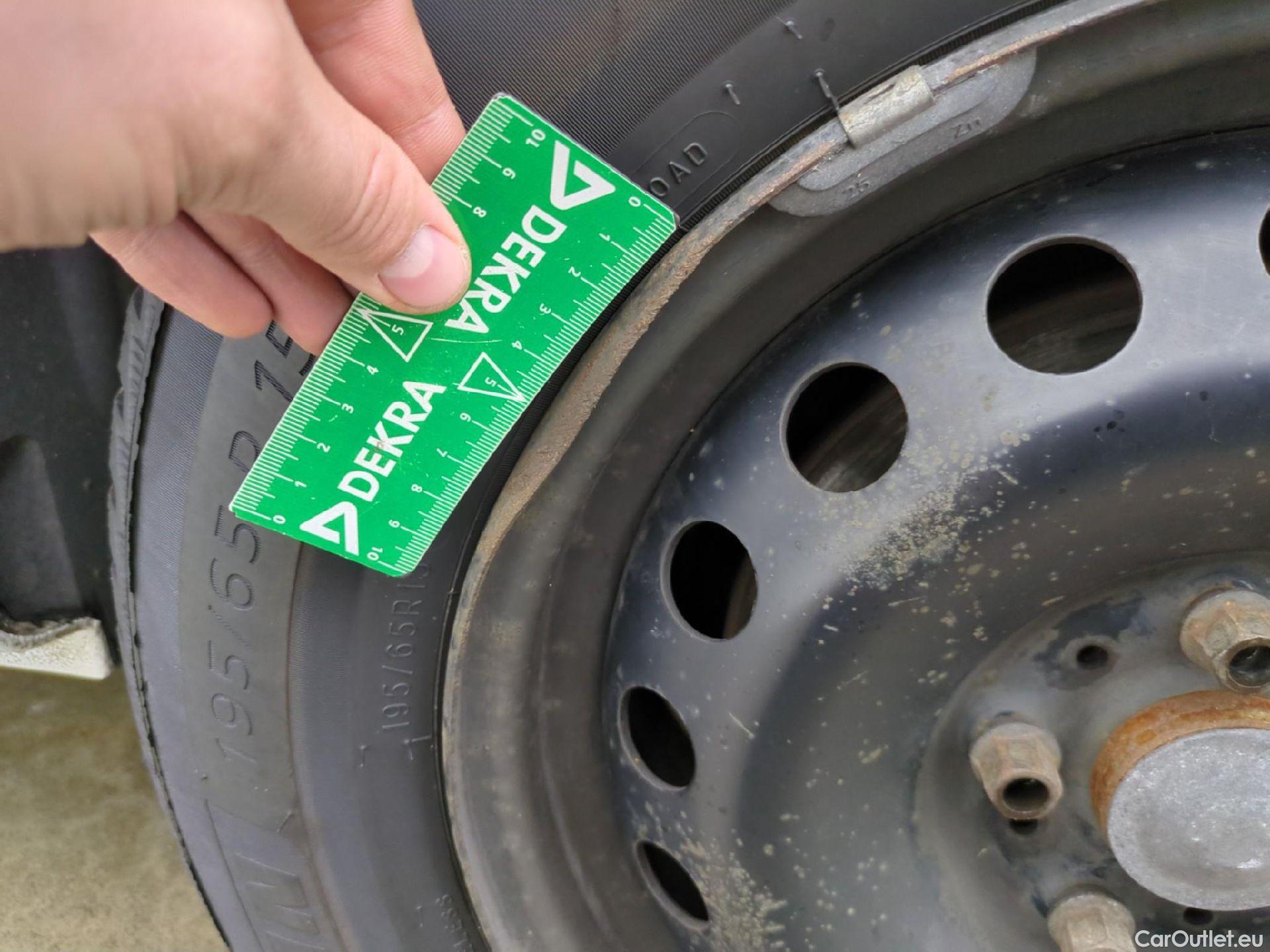  Renault  Kangoo RENAULT  Express / 2013 / 4P / Fourgonnette Gd Volume ExtraRLink - Blue dCi 95 #37