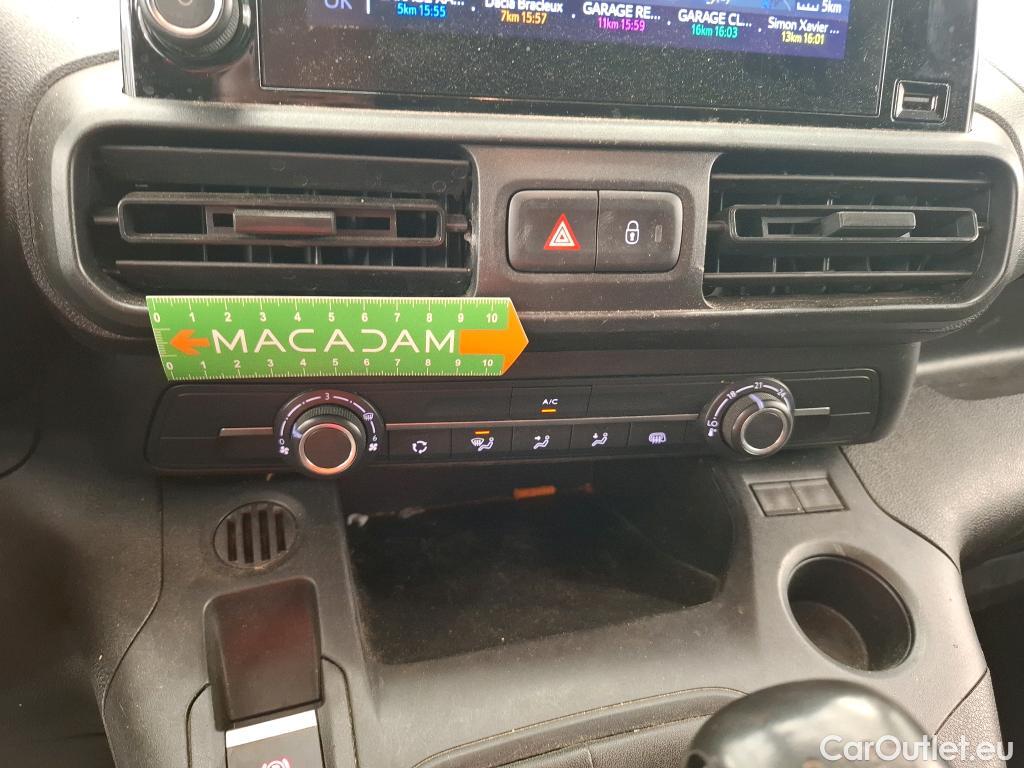  Toyota  Proace TOYOTA  City / 2019 / 4P / Fourgonnette 1.5 Medium 100 D-4D Business #50