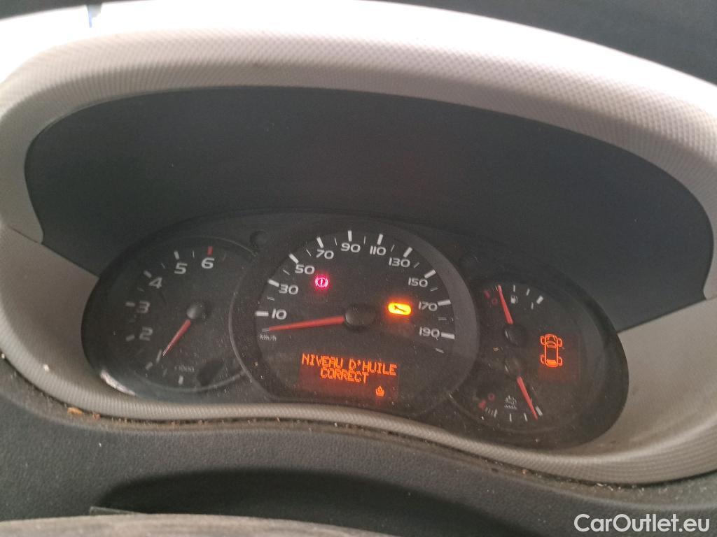  Renault  Master  III Fourgon L2H2 3 5 Grand Confort dCi 130CV BVM6 E6 #79