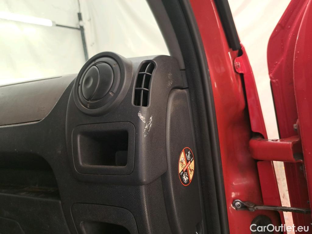  Renault  Master  III Fourgon L2H2 3 5 Grand Confort dCi 130CV BVM6 E6 #80