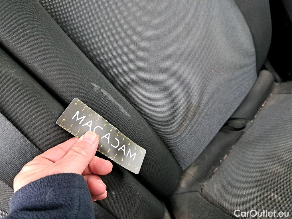  Renault  Master  III Fourgon L2H2 3 5 Grand Confort dCi 130CV BVM6 E6 #74