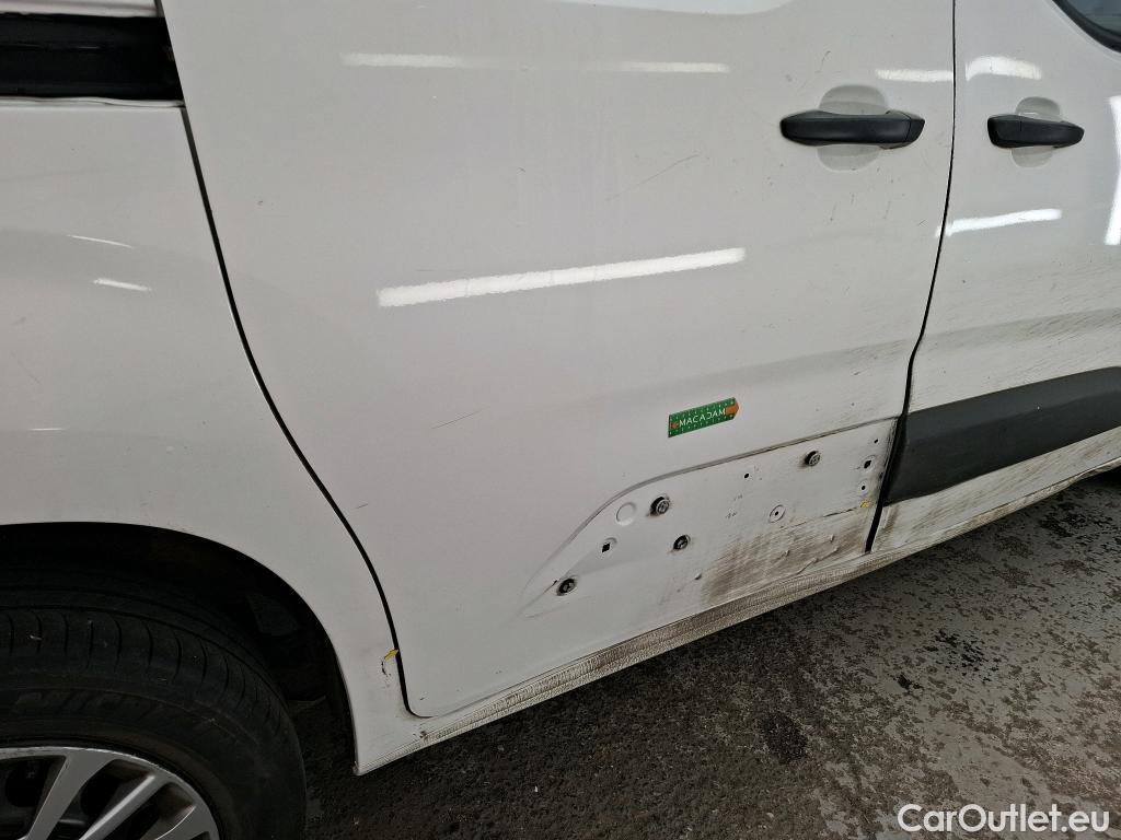  Toyota  Proace TOYOTA  City / 2019 / 4P / Fourgonnette 1.5 Medium 100 D-4D Business #3