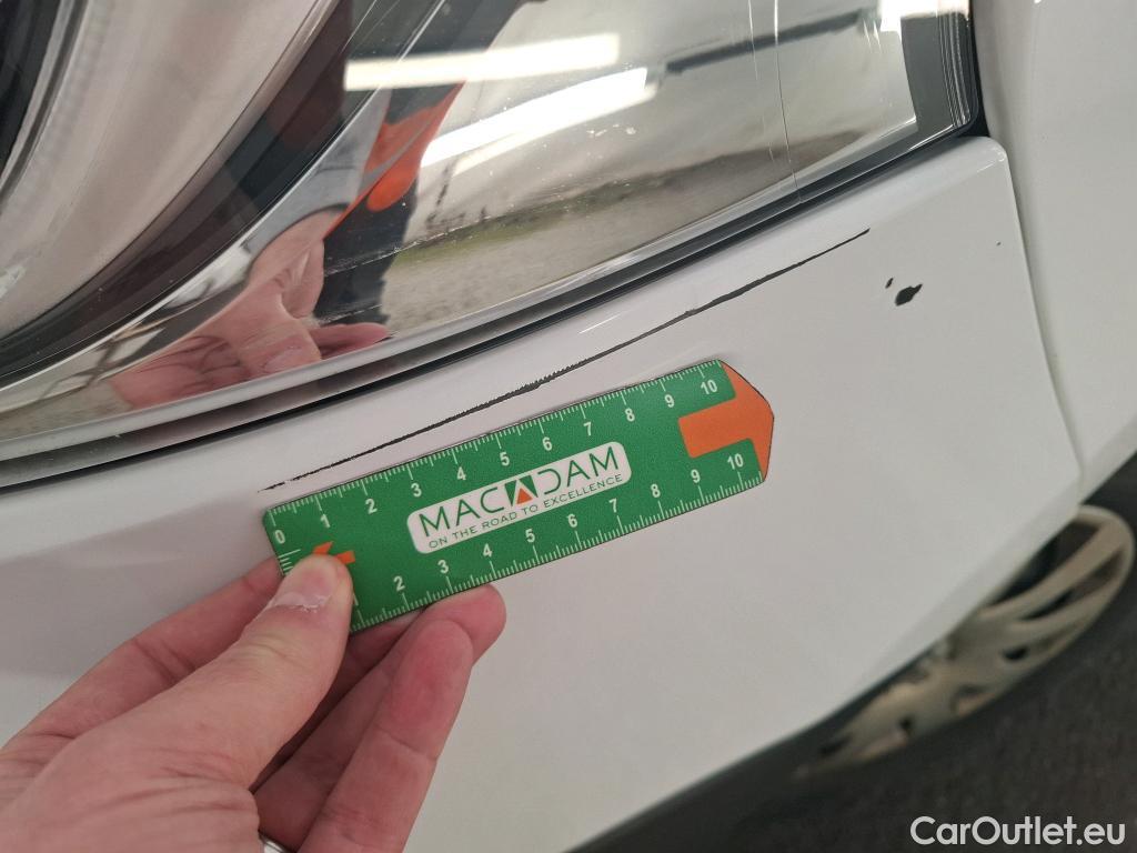  Renault  Trafic RENAULT  / 2019 / 4P / Fourgon tole NV CA GCF L2H1 1200 dCi 120 #17