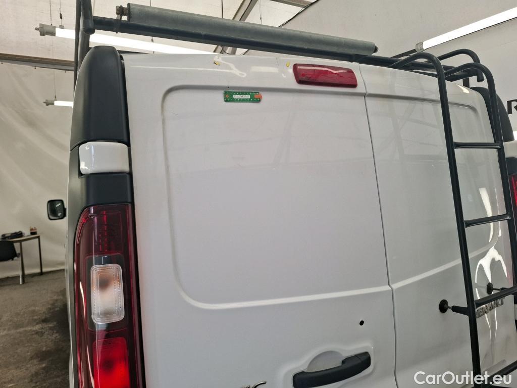 Renault  Trafic RENAULT  / 2019 / 4P / Fourgon tole NV CA GCF L2H1 1200 dCi 120 #8