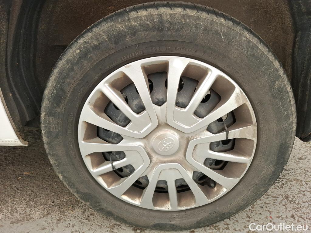  Toyota  Proace TOYOTA  City / 2019 / 4P / Fourgonnette 1.5 Medium 100 D-4D Business #45