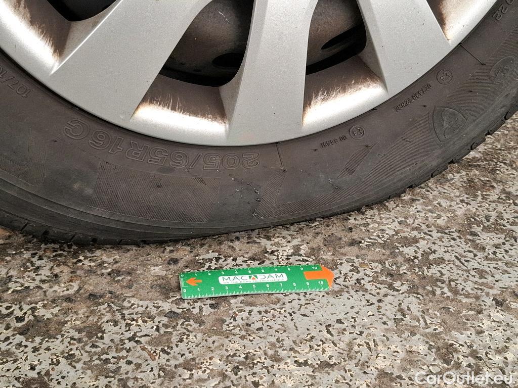  Renault  Trafic  Furgon Grand Confort L1H1 1200 1.6 dCi 125CV BVM6 E6 #52