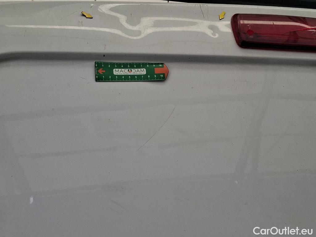  Renault  Trafic RENAULT  / 2019 / 4P / Fourgon tole NV CA GCF L2H1 1200 dCi 120 #9