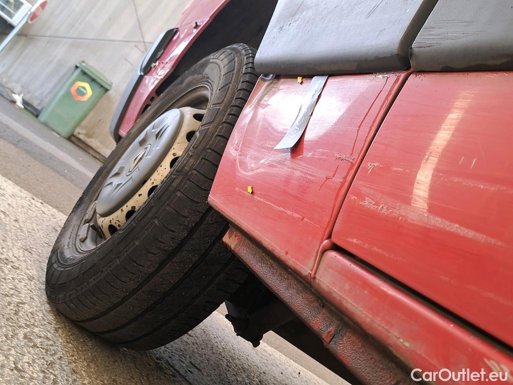  Renault  Master  III Fourgon L2H2 3 5 Grand Confort dCi 130CV BVM6 E6 #25