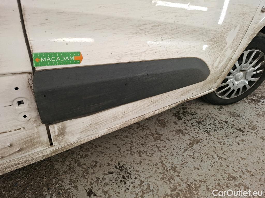  Toyota  Proace TOYOTA  City / 2019 / 4P / Fourgonnette 1.5 Medium 100 D-4D Business #32