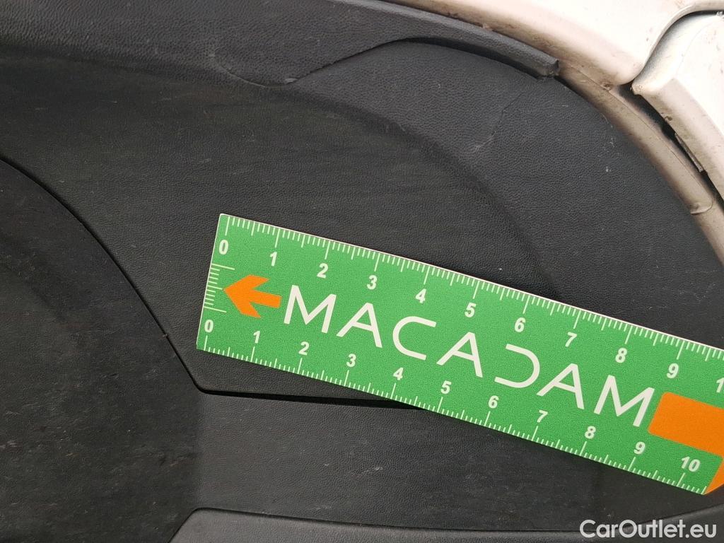  Toyota  Proace TOYOTA  City / 2019 / 4P / Fourgonnette 1.5 Medium 100 D-4D Business #8